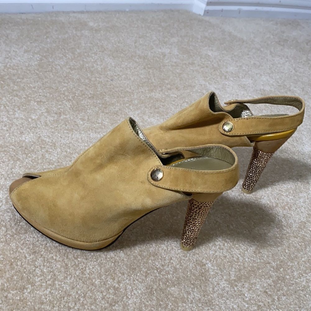 Women’s Suede Peep Toe High Heels with Chain Like Heel design - Picture 3 of 14